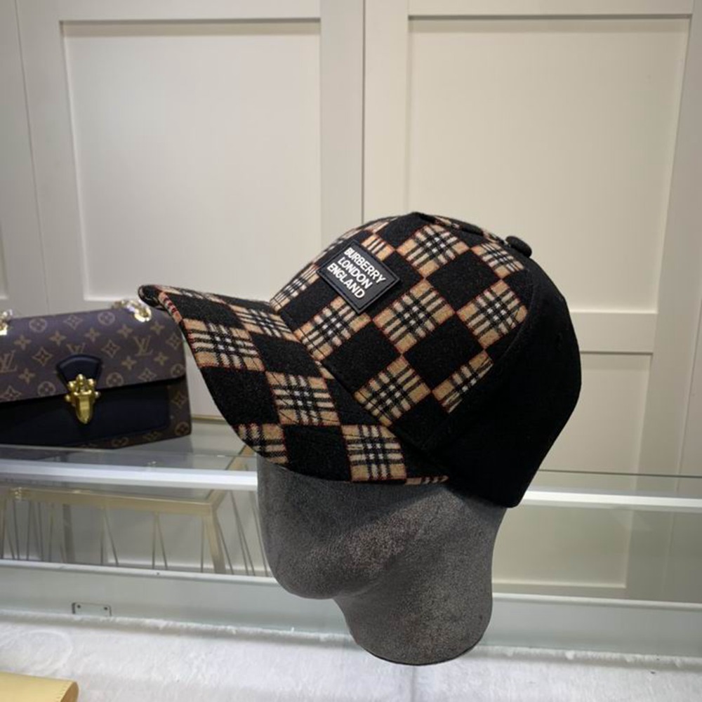 B**rry hat